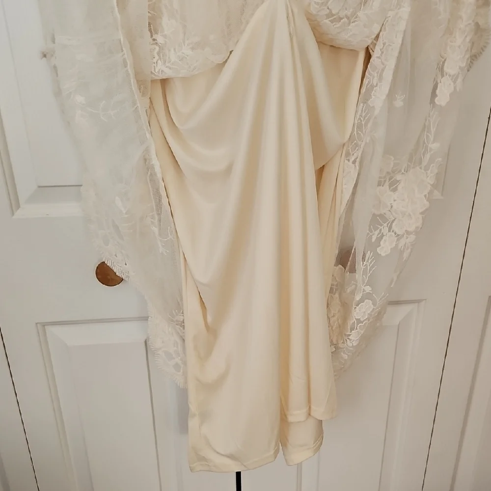 Baltic Born Cream Lace Midi Dress - Picture 7 of 8